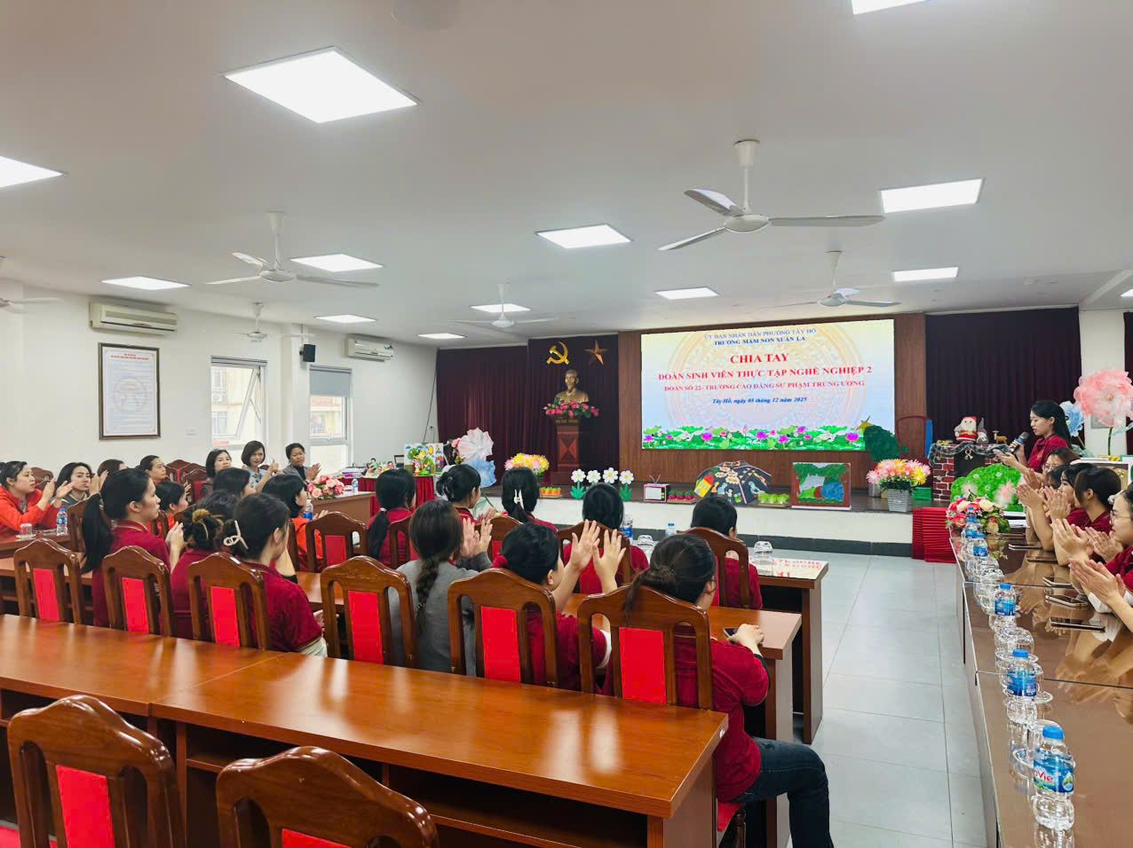 z7295205509533_61d2e32b2aaf13ffb24403463038ff6b