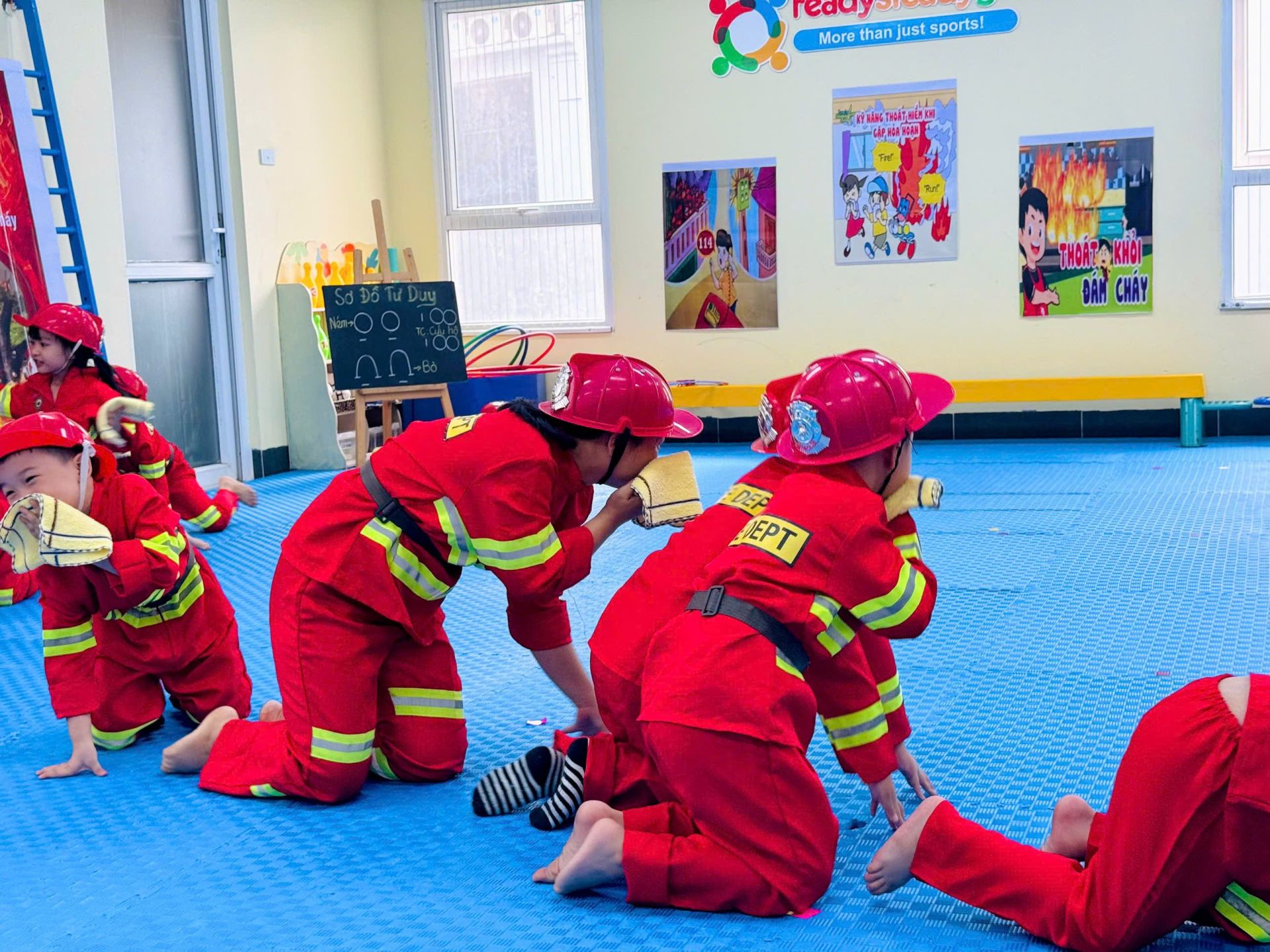 z7160296588731_4440cc24a48250ceaabde208e5792a50