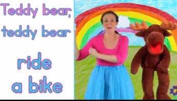 Tạo hình : Tạo hình từ khăn mặt - GV: Phan Thanh Huyền