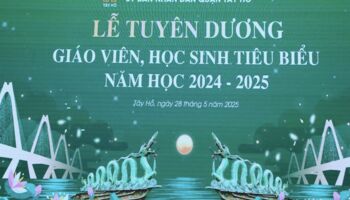 LỄ TUYÊN DƯƠNG GIÁO VIÊN- HỌC SINH TIÊU BIỂU NĂM HỌC 2024- 2025